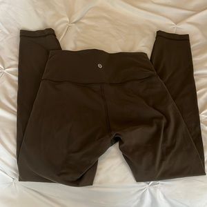 Green lululemon Wunder Under legging